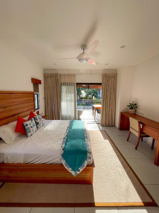 Nautilus Apartments อองซ์รอแยล ภายนอก รูปภาพ