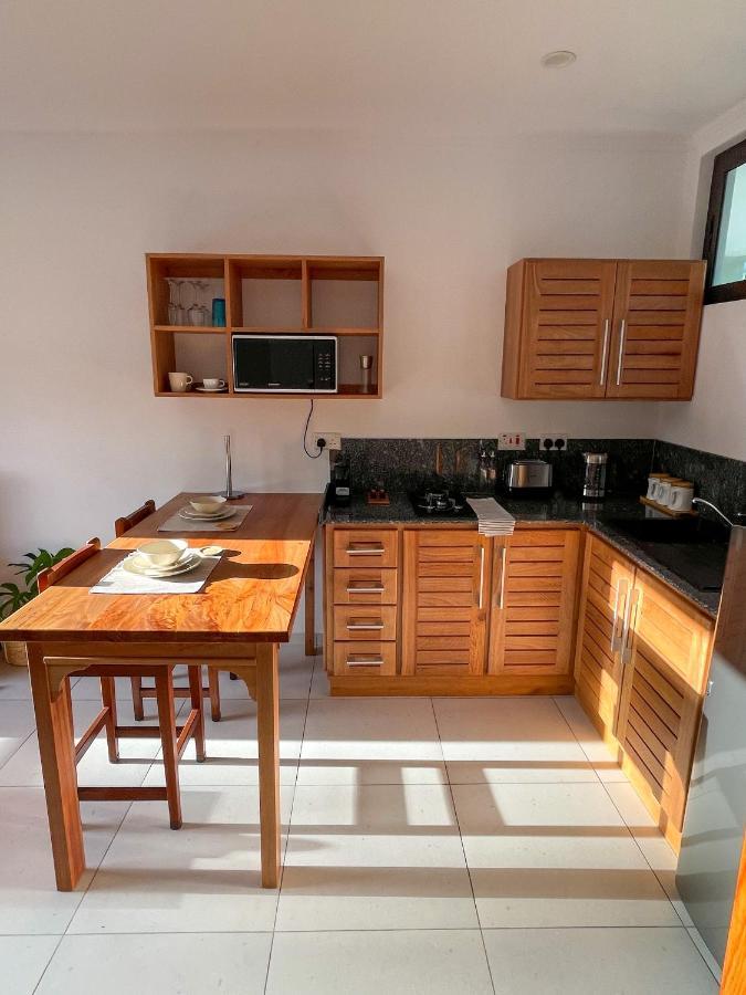 Nautilus Apartments อองซ์รอแยล ภายนอก รูปภาพ