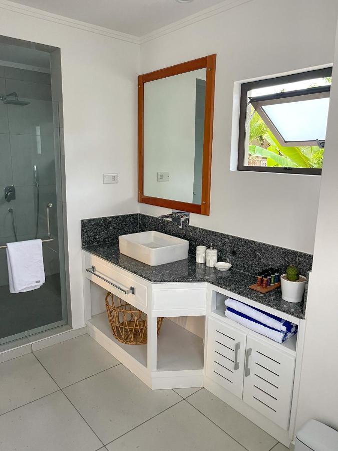 Nautilus Apartments อองซ์รอแยล ภายนอก รูปภาพ