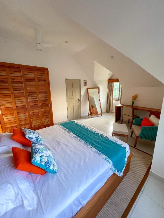 Nautilus Apartments อองซ์รอแยล ภายนอก รูปภาพ