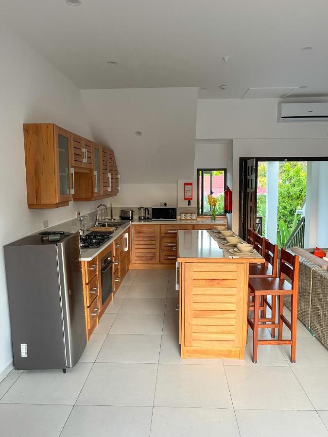 Nautilus Apartments อองซ์รอแยล ภายนอก รูปภาพ